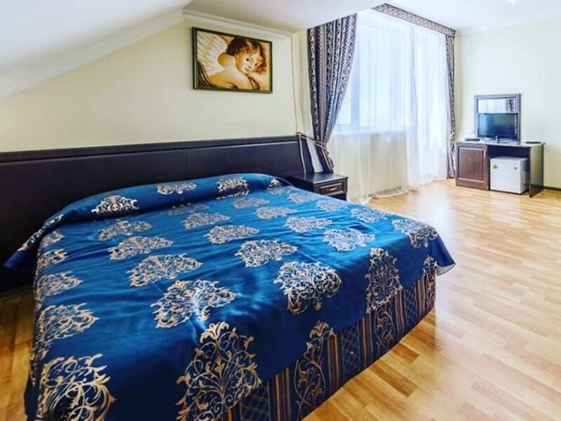 Полулюкс 2-местный с балконом