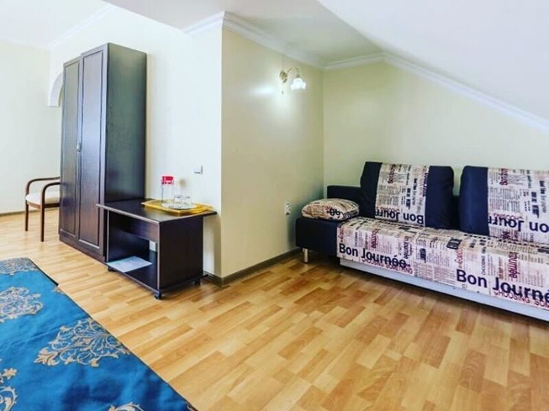 Полулюкс 2-местный с балконом