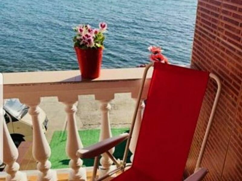 Стандартный 3-местный 1-комнатный (к. Алые паруса, вид на море)