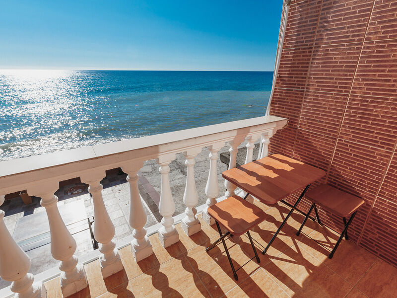 Стандартный 3-местный 1-комнатный (к. Алые паруса, вид на море)