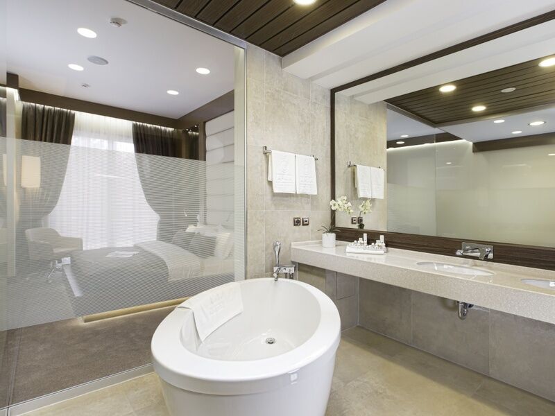 Люкс 2-местный 2-комнатный с видом на море