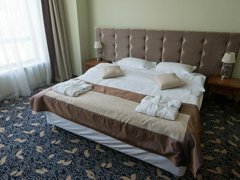 Люкс family 4-местный 3-комнатный