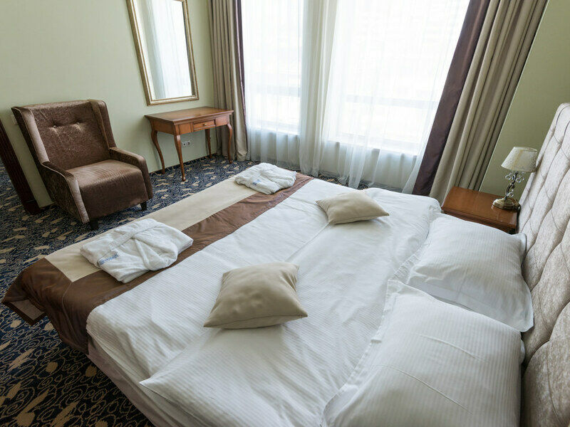 Люкс family 4-местный 3-комнатный