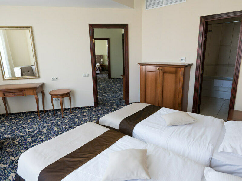 Люкс family 4-местный 3-комнатный