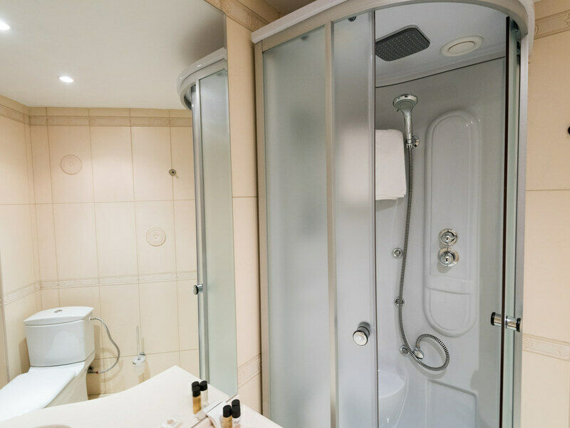 Люкс family 4-местный 3-комнатный