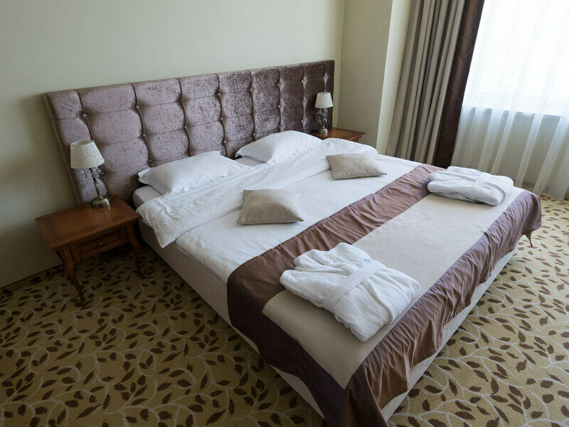 Семейный Сюит