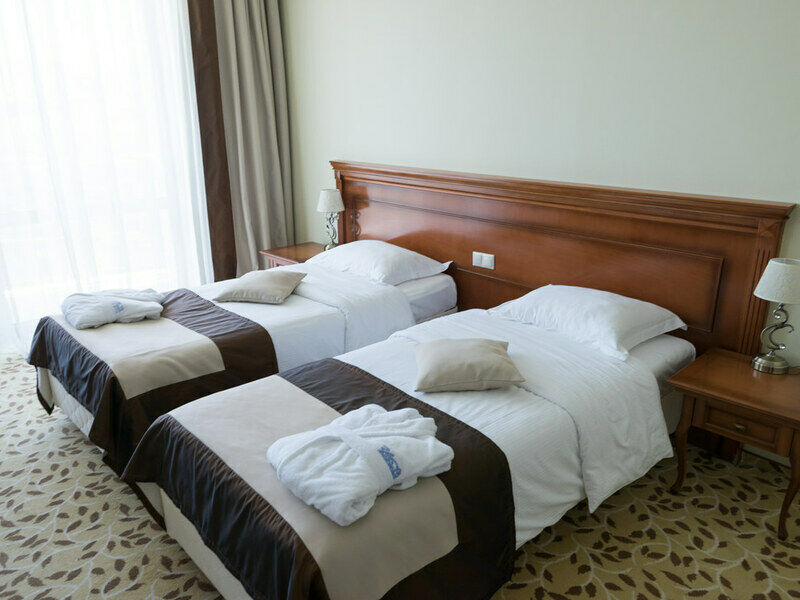 Семейный Сюит