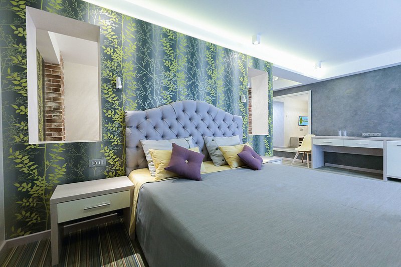 Джуниор Сюит (3)