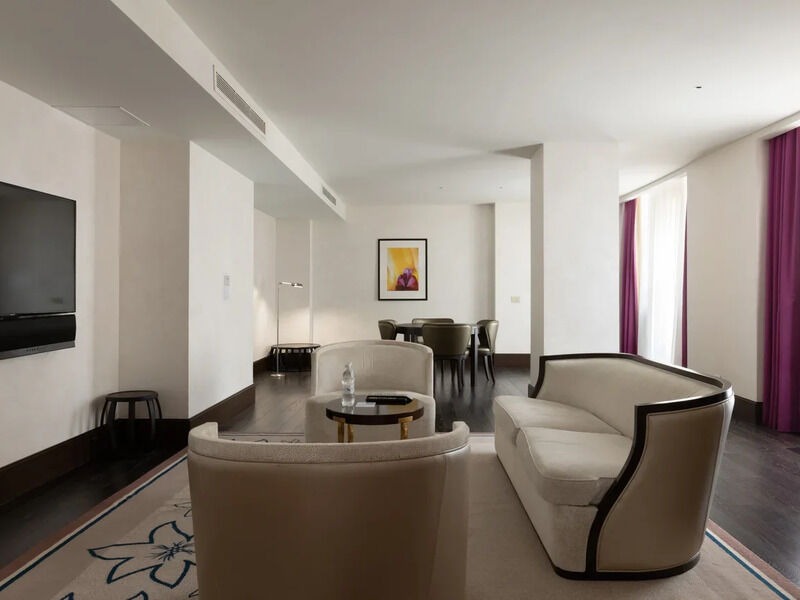 Люкс Гранд 2-местный 2-уровневый (вид на парк)