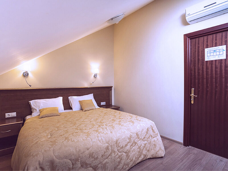 Стандартный 1-местный (мансардный симпл)