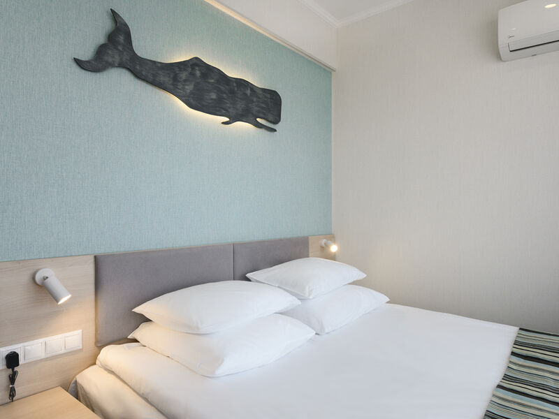 Люкс 2-местный 2-комнатный (отель)