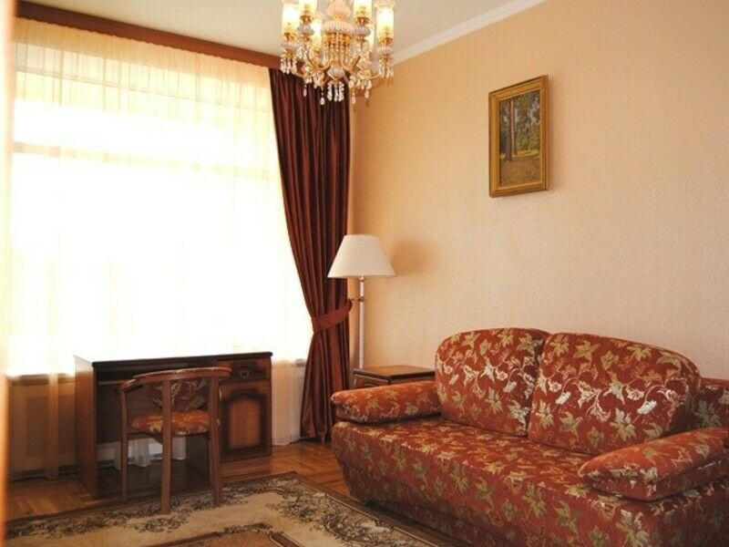 Люкс 2-местный 3-комнатный (корпус 1)