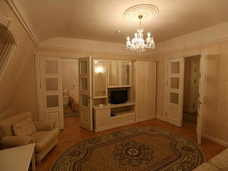 Люкс 2-местный 3-комнатный (1 категория, корпус 2)