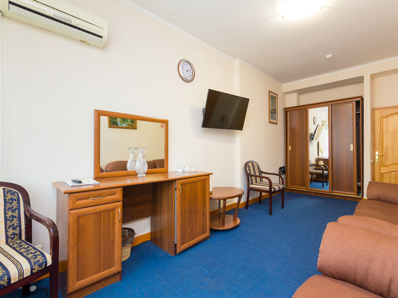 1-местный 2-комнатный (1-категории комфорт корпус 4; 1к1м2к4К)