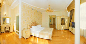 Люкс Золотой 3-комнатный 4-местный с кухней, 118 м2, Санаторий Целебный нарзан, Кисловодск