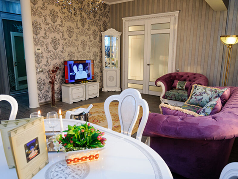 Люкс Серебрянный 3-комнатный 4-местный с кухней, 115 м.кв., 6 этаж