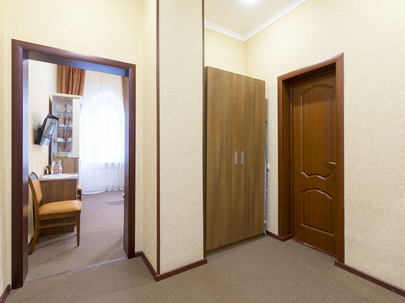 Люкс 2-мест 2-комн. (Л2м2к1н) (5)