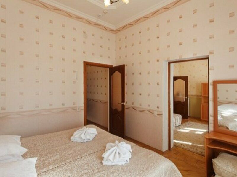 Люкс 2 местный 2-комнатный в корп.1