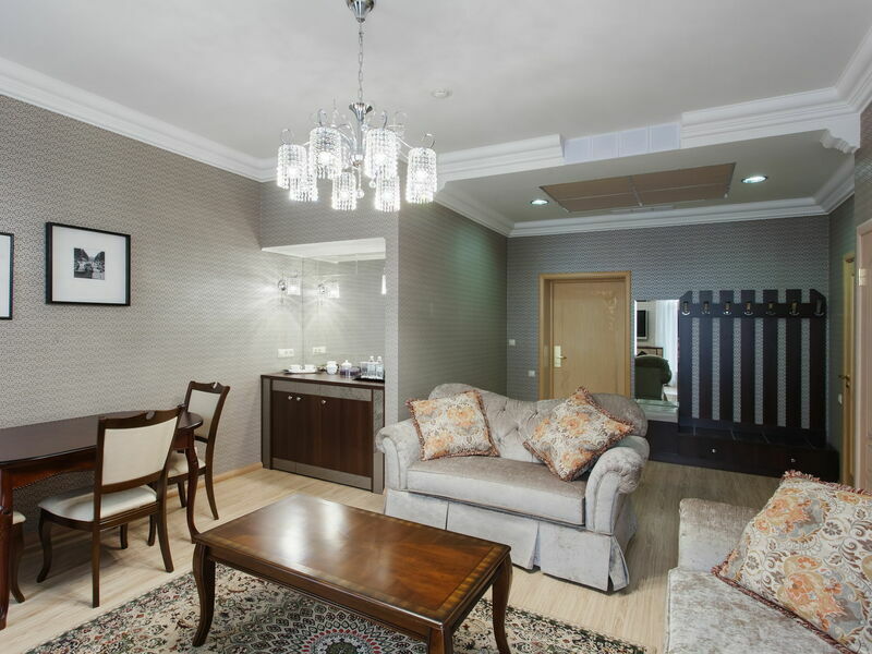 Suite СЮИТ 2-местный 3-комнатный корп.2