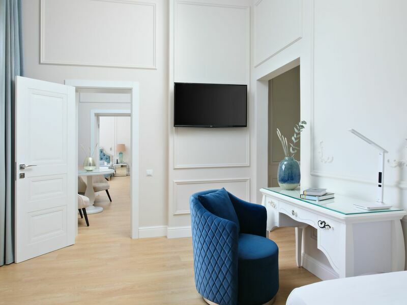 Suite СЮИТ улучшенный 2-местный 3-комнатный