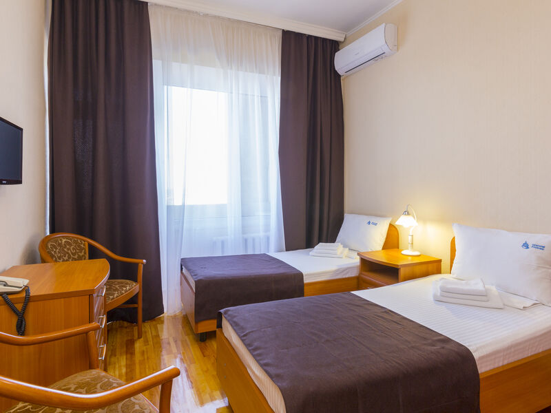 Люкс 2-местный 3-комнатный (корпус 2)