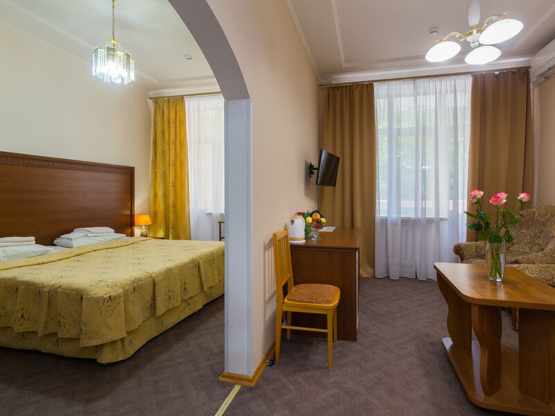 Люкс 2-местный 2-комнатный (корпус 3)