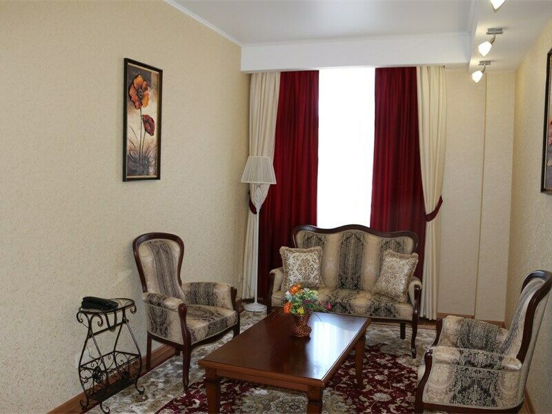 Апартаменты 3-комнатные