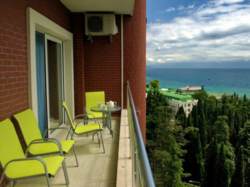 Вид с номера Апартаменты 3-комнатные | Таврический, Крым