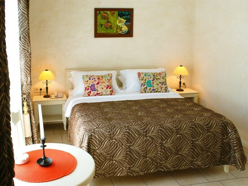 Полулюкс 2-местный 1-комнатный (вид на горы)