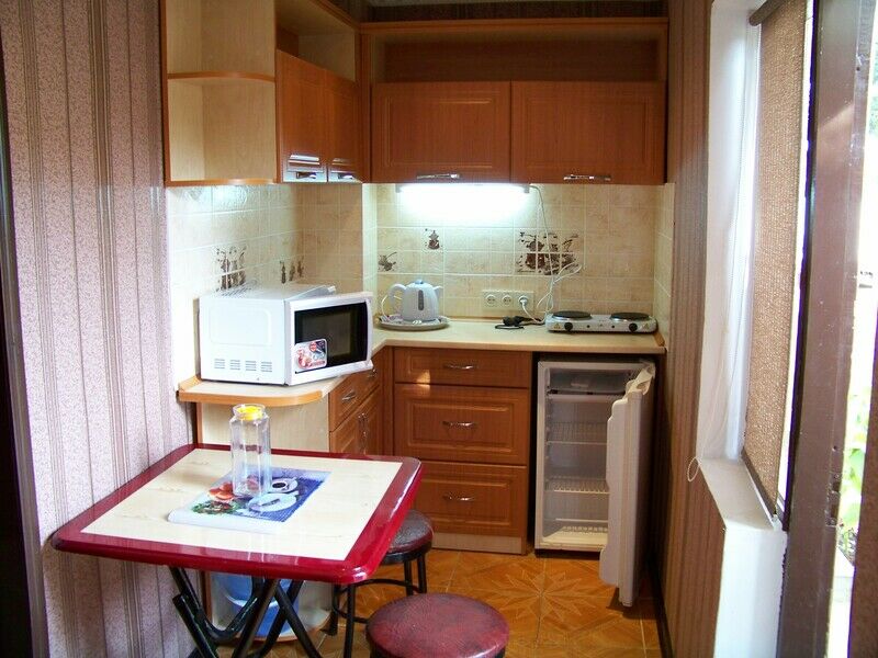 Полулюкс 4-местный 2-комнатный с кухней