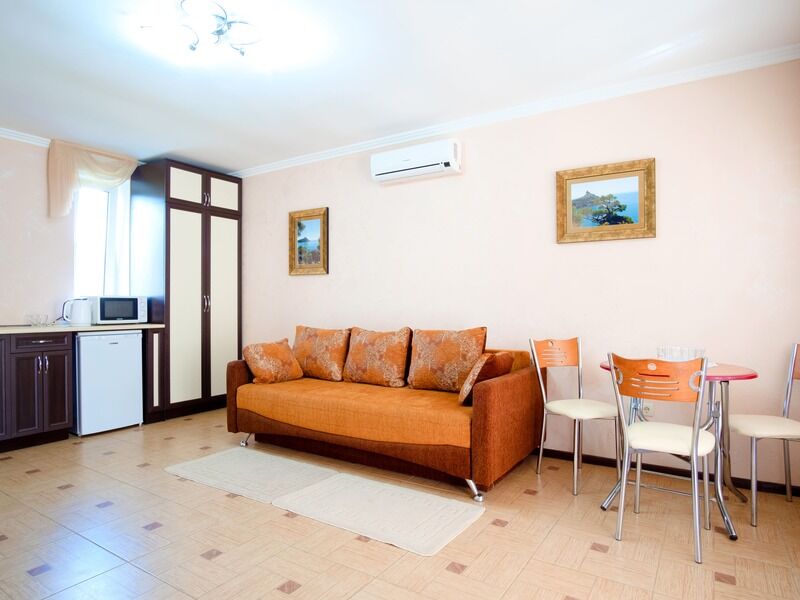 Люкс 2-местный 2-комнатный с мини-кухней