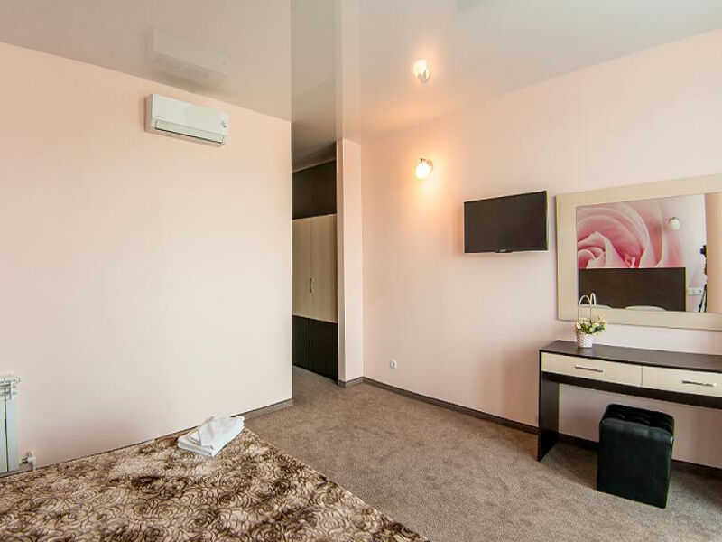 Полулюкс 2-местный 1-комнатный с французским балконом 4С