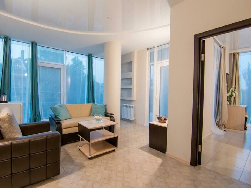 Полулюкс 2-местный 2-комнатный с террасой 2С