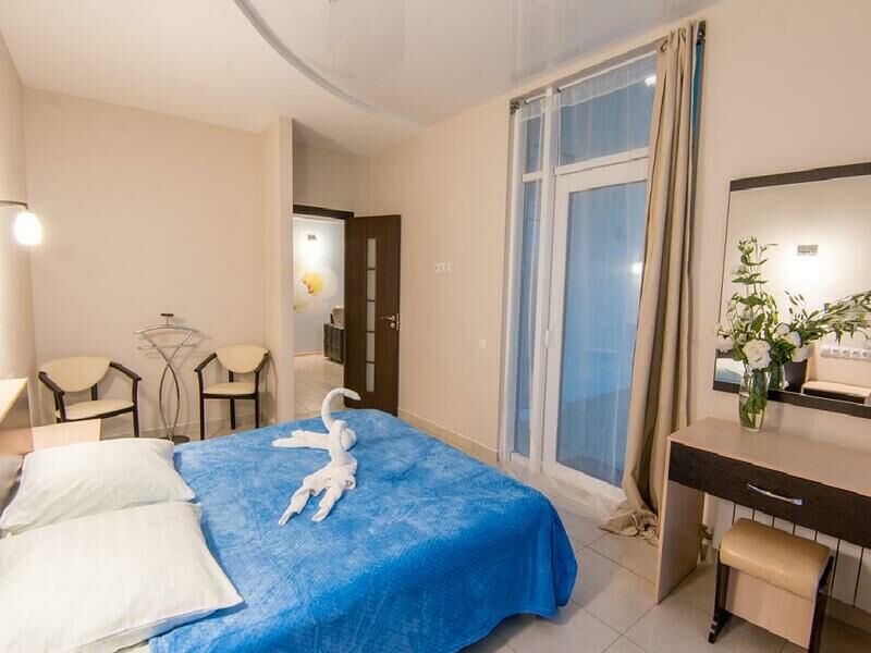 Полулюкс 2-местный 2-комнатный с террасой 2С