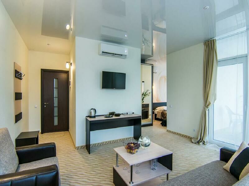 Полулюкс 2-местный 2-комнатный с террасой 4В