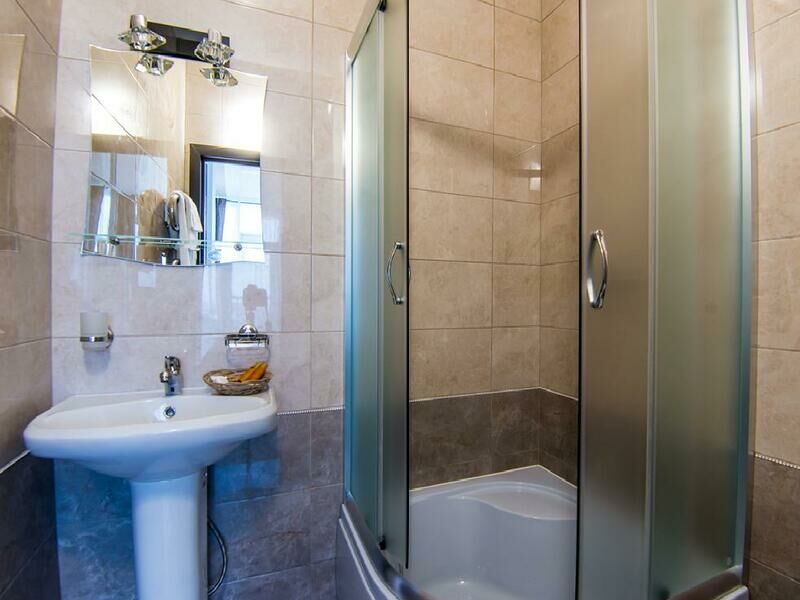 Полулюкс 2-местный 2-комнатный с террасой 4В