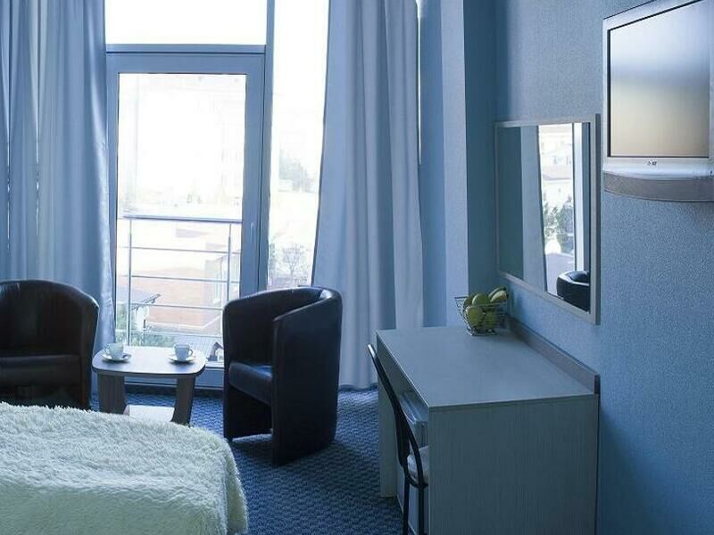 Стандарт 2-местный без балкона (вид на окрестности)