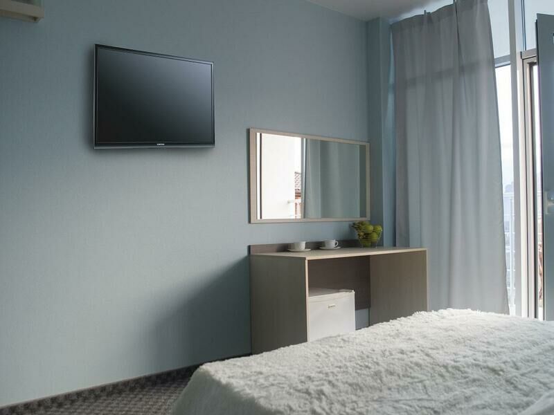 Стандарт 2-местный с балконом (без вида)