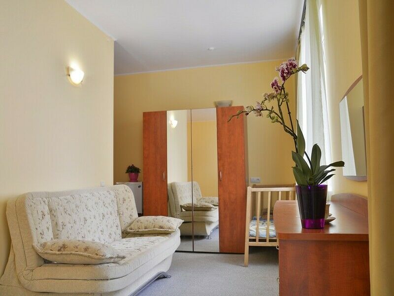 Полулюкс 2-местный c балконом