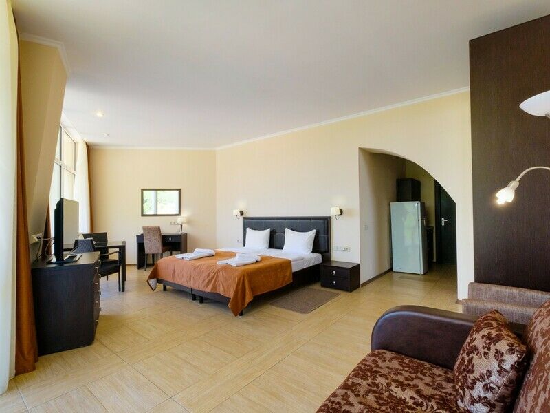 Джуниор Сьют 2-местный (горы)