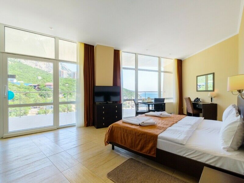 Джуниор Сьют 2-местный (горы)