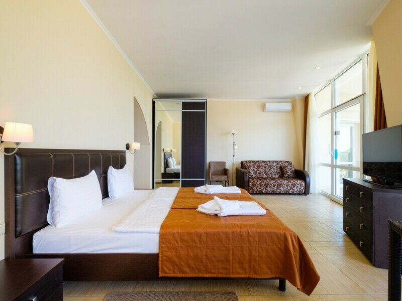 Джуниор Сьют 2-местный (горы)