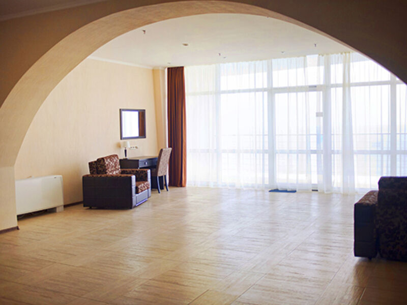 Люкс 2-местный (вид на море)