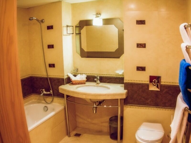 Санузел Де Люкс 2-местный