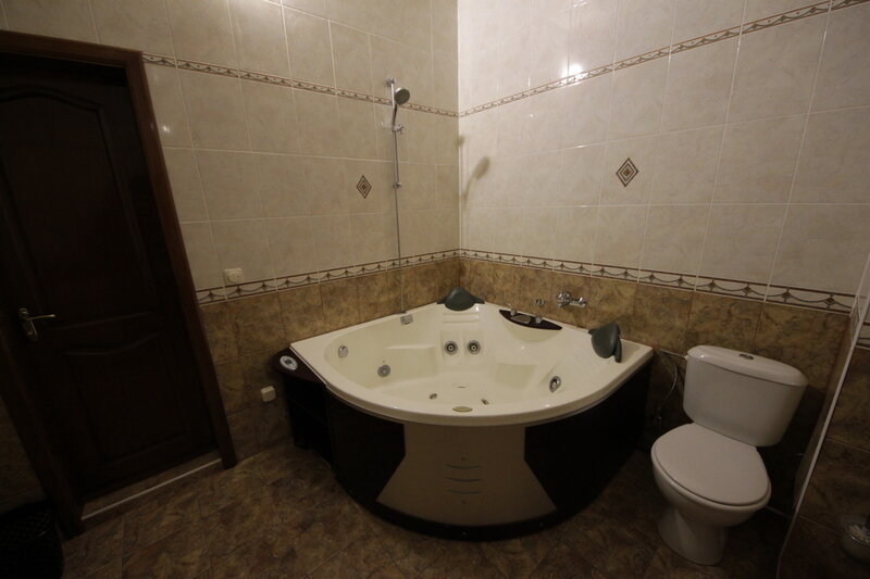 Люкс Queen 2-комнатный 2-местный (корпус Вилла)