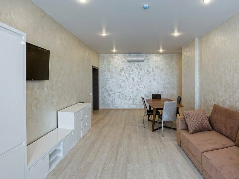 Люкс 4-местный 3-комнатный