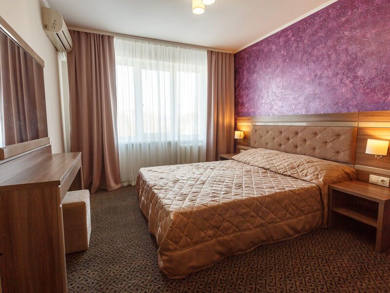 Джуниор Сюит 2-местный 2-комнатный (корпус 1)