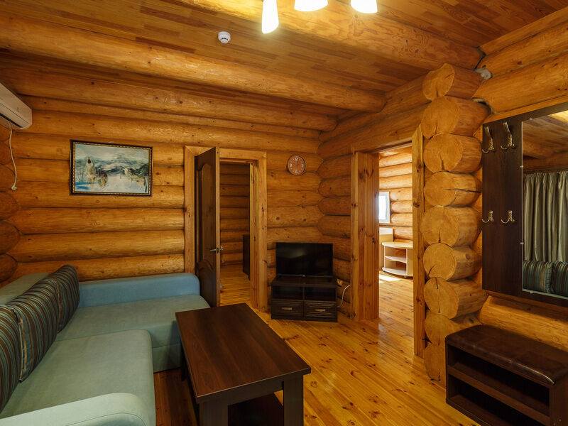 Люкс 3-местный 3-комнатный (в Зеркальном срубе)