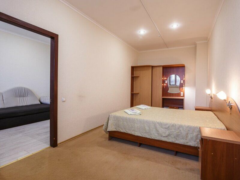 Люкс 4-местный 2-комнатный