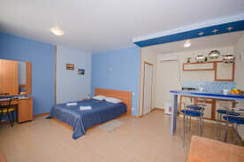 Студия 2-местный 1-комнатный с мини-кухней, Гостевой дом Два Маяка, Севастополь